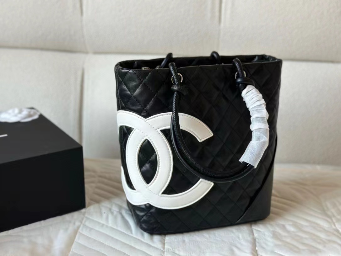 CHANE1 ダブルC ラージロゴ ショッピングバッグ【50％割引+送料無料】