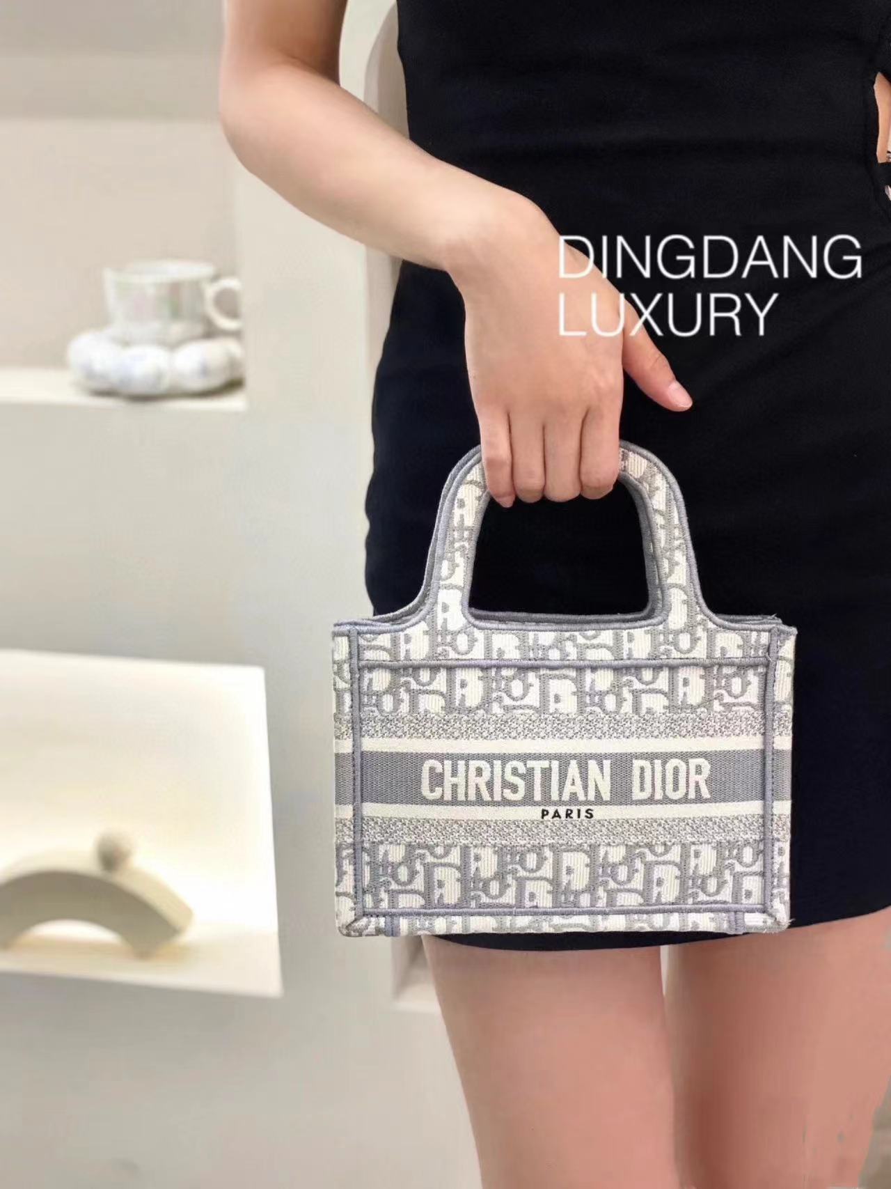 DI0R  刺繍ハンドバッグ【50％割引+送料無料】