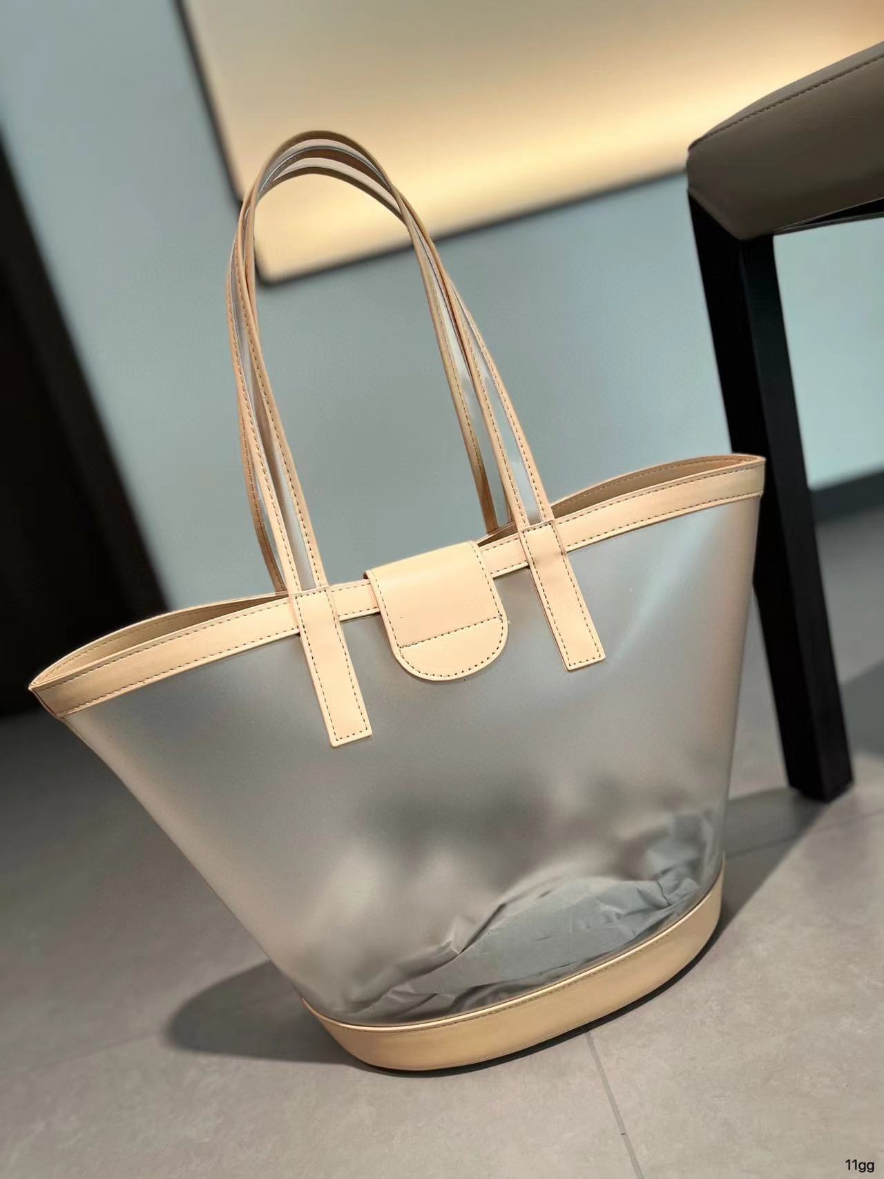 LV  メッシュ ハンドバッグ【50％割引+送料無料】