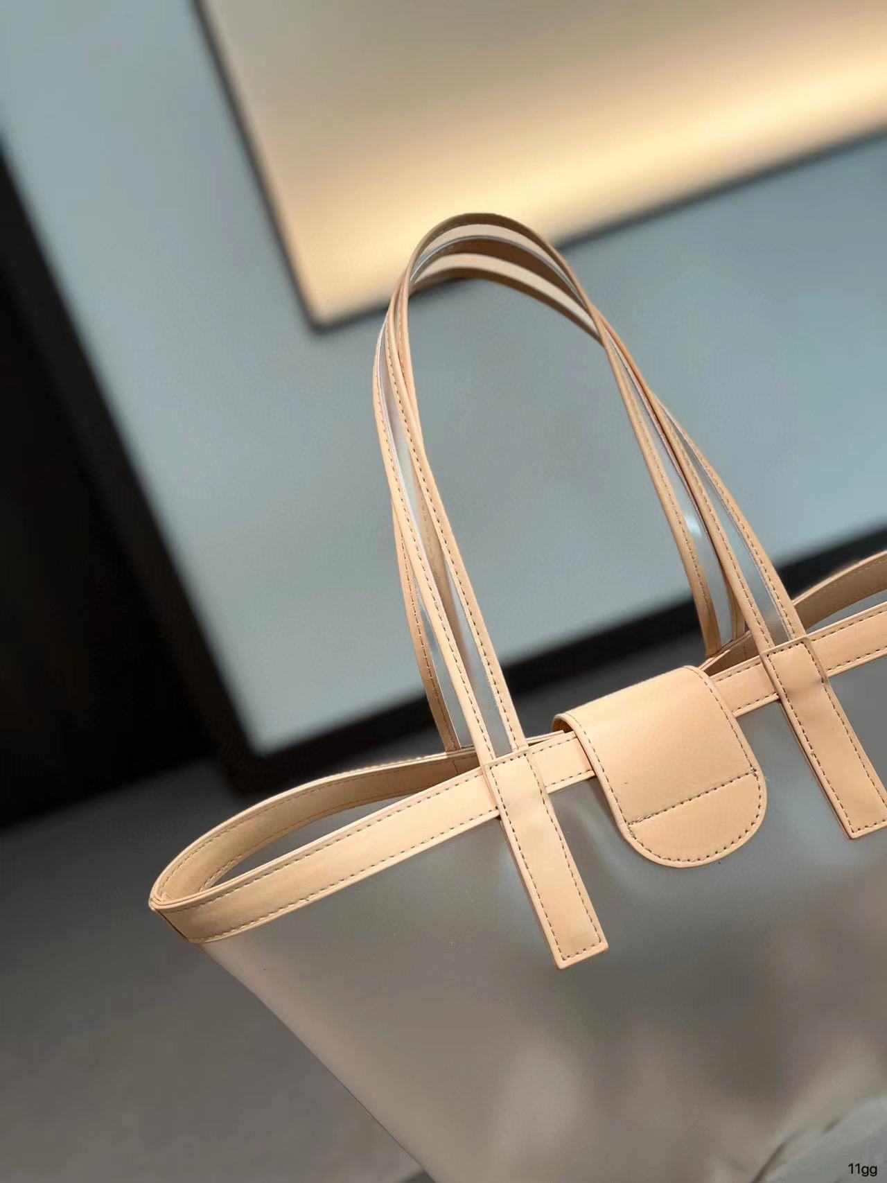 LV  メッシュ ハンドバッグ【50％割引+送料無料】