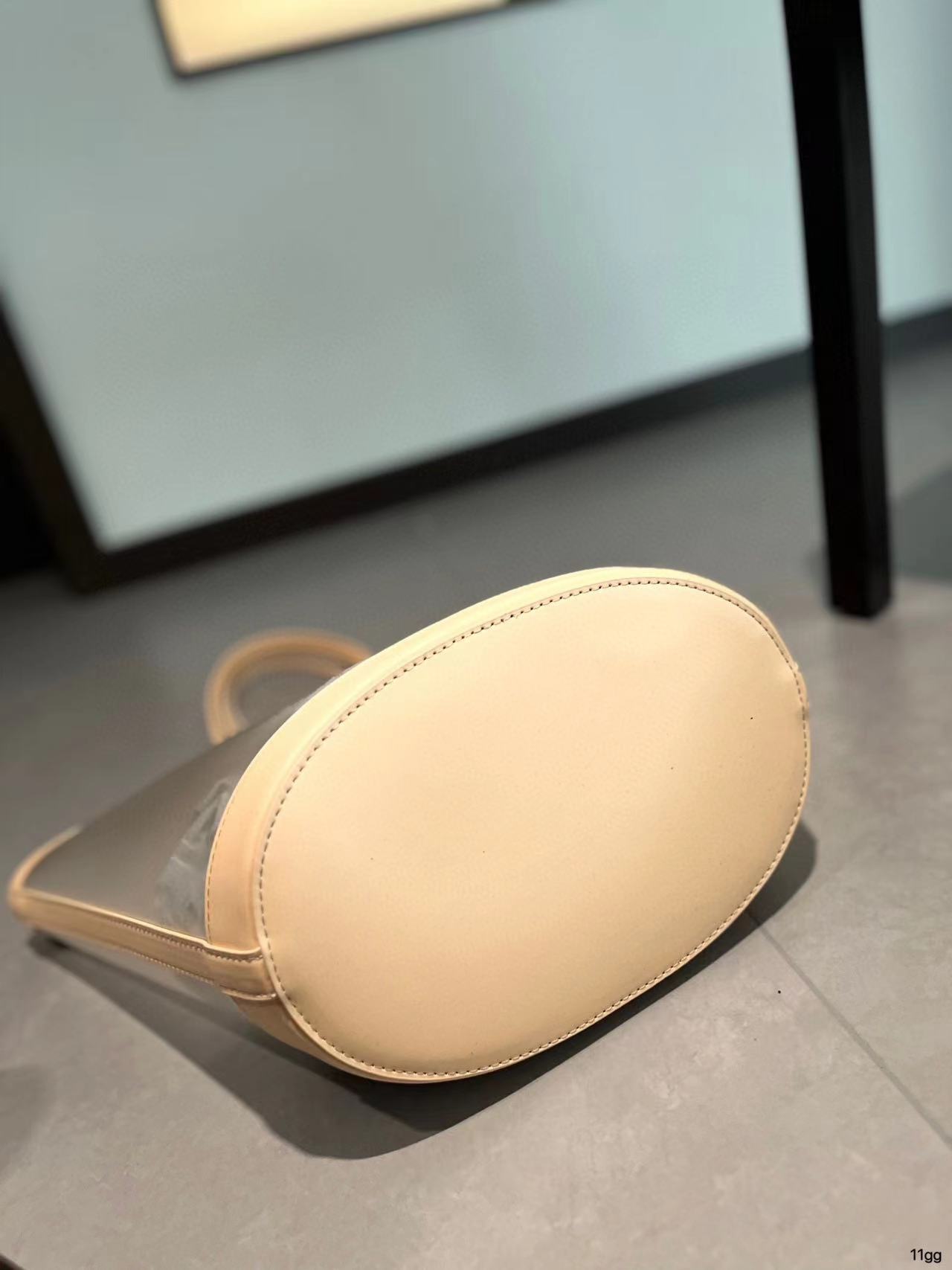 LV  メッシュ ハンドバッグ【50％割引+送料無料】