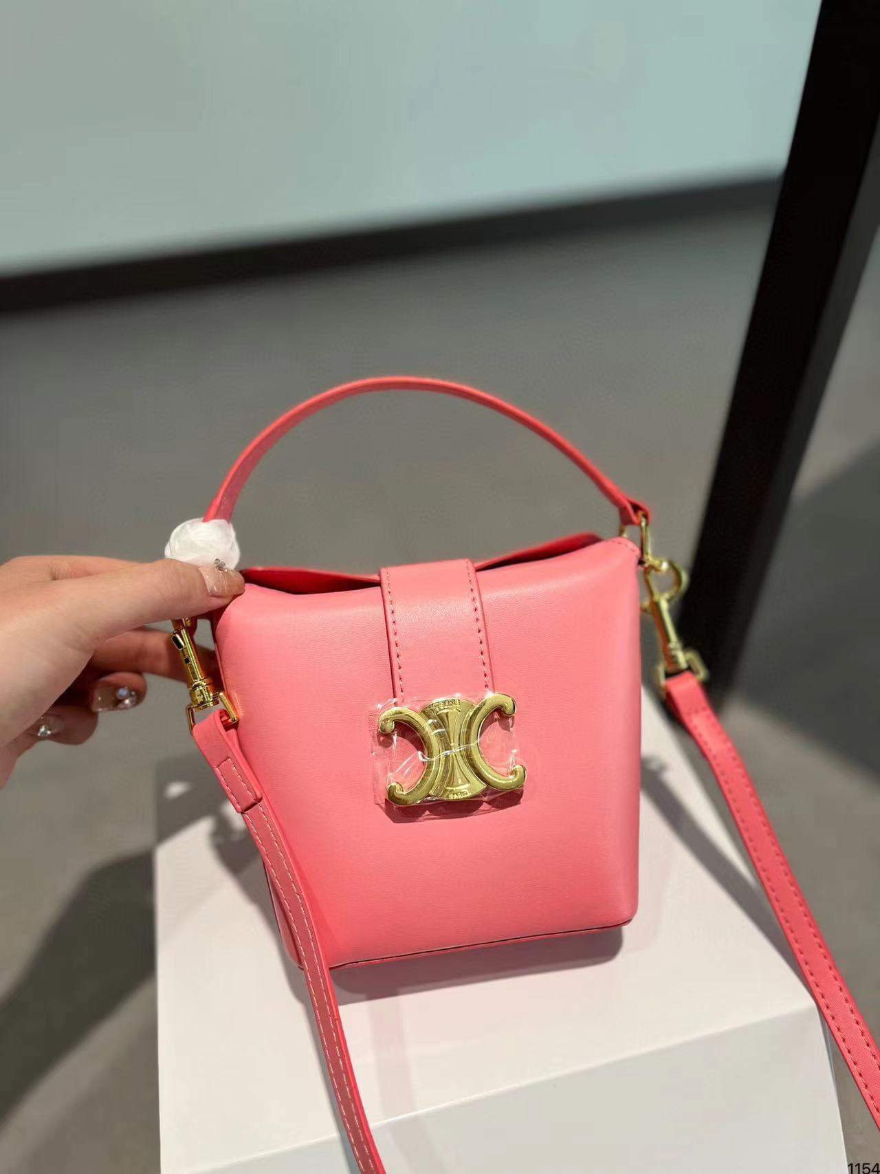 CEL1NE TRIOMPHE 凱旋門 バケットバッグ【50％割引+送料無料】