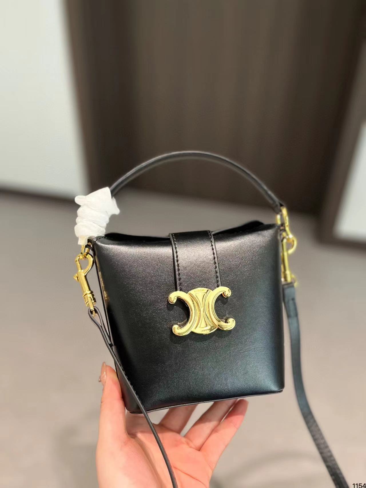 CEL1NE TRIOMPHE 凱旋門 バケットバッグ【50％割引+送料無料】