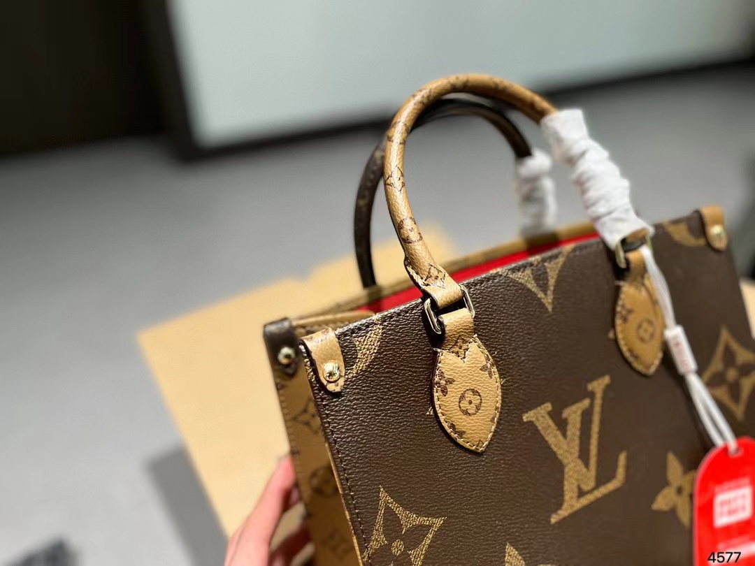 LV onthego 老眼ハンドバッグ【50％割引+送料無料】