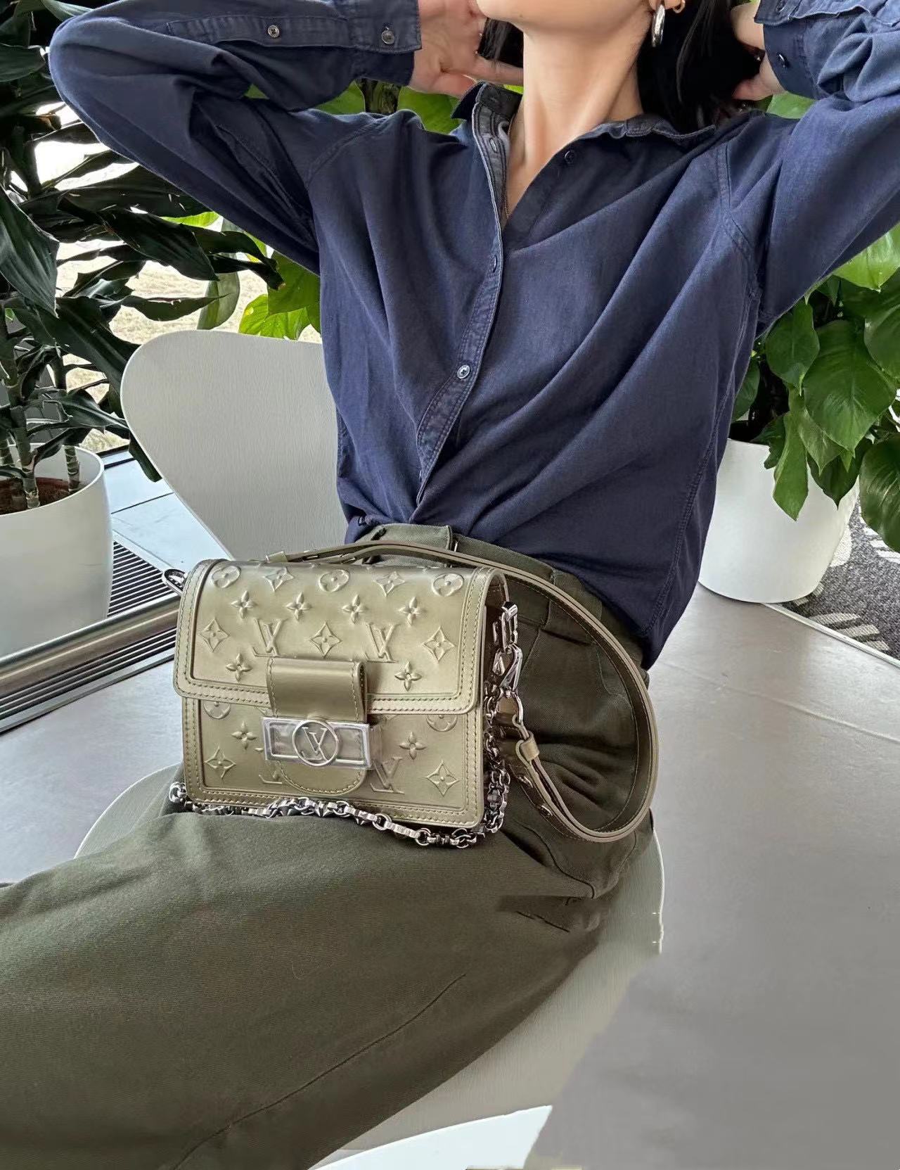 LV  dauphine 牛革ショルダークロスボディバッグ【50％割引+送料無料】