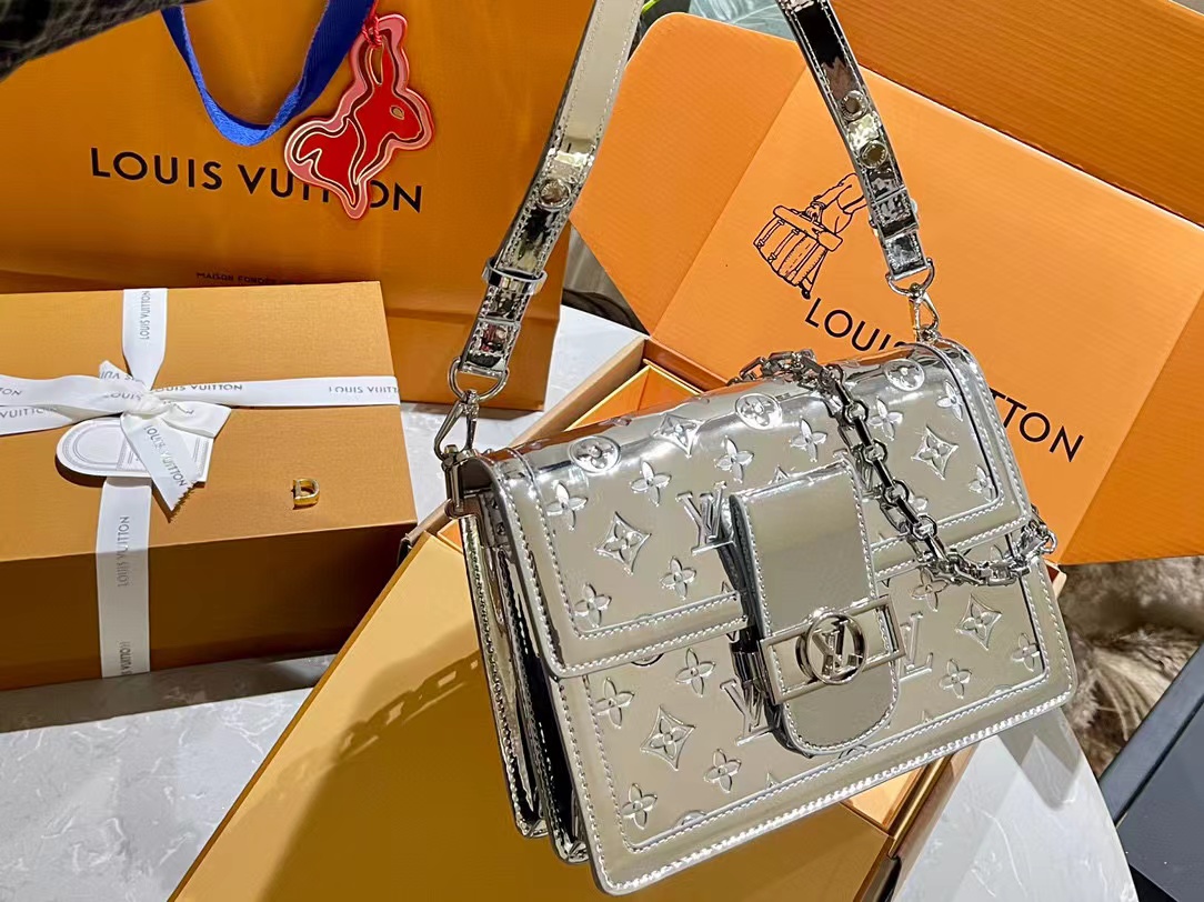 LV  dauphine 牛革ショルダークロスボディバッグ【50％割引+送料無料】