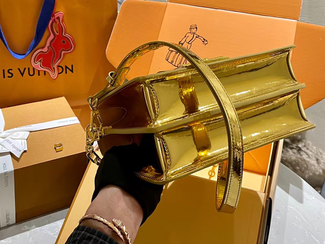 LV  dauphine 牛革ショルダークロスボディバッグ【50％割引+送料無料】