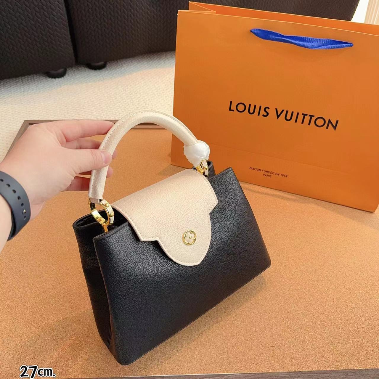 Lv capucines 手持ちクロスボディバッグ【50％割引+送料無料】