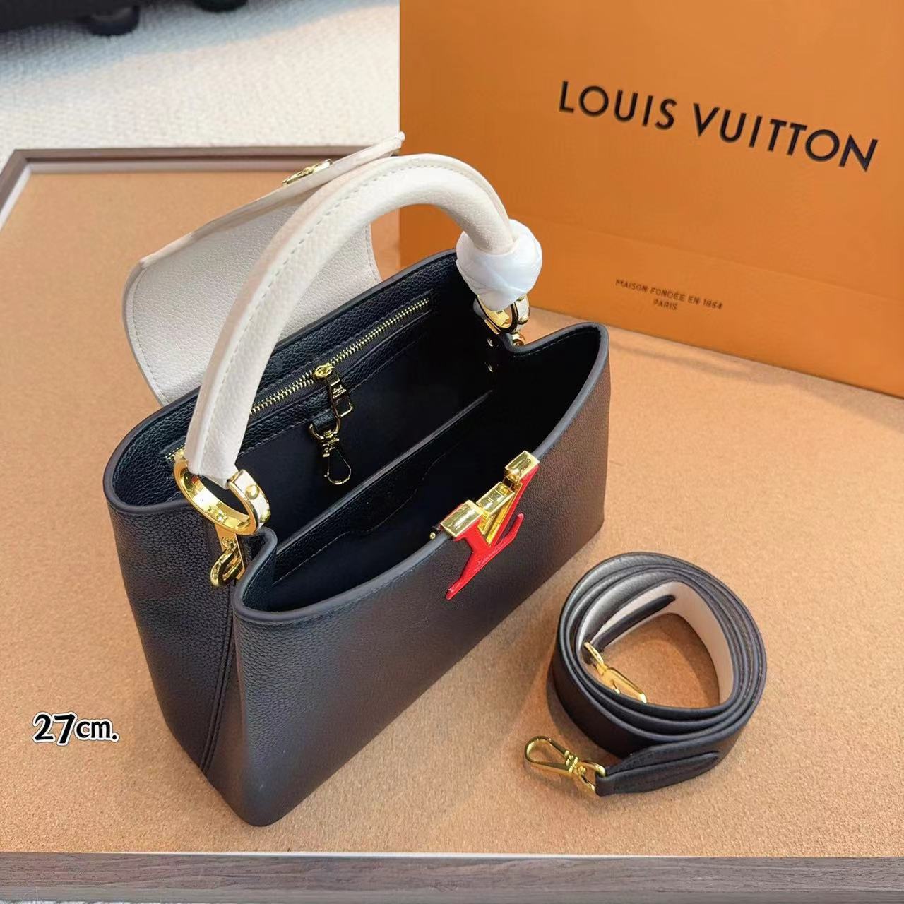 Lv capucines 手持ちクロスボディバッグ【50％割引+送料無料】