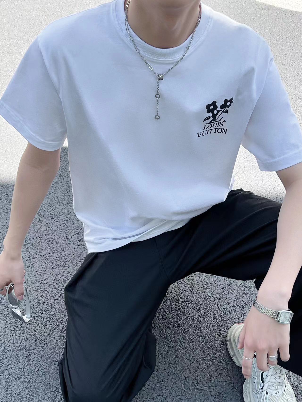 LV  プリントグラフィックTシャツ【 50％割引+送料無料】