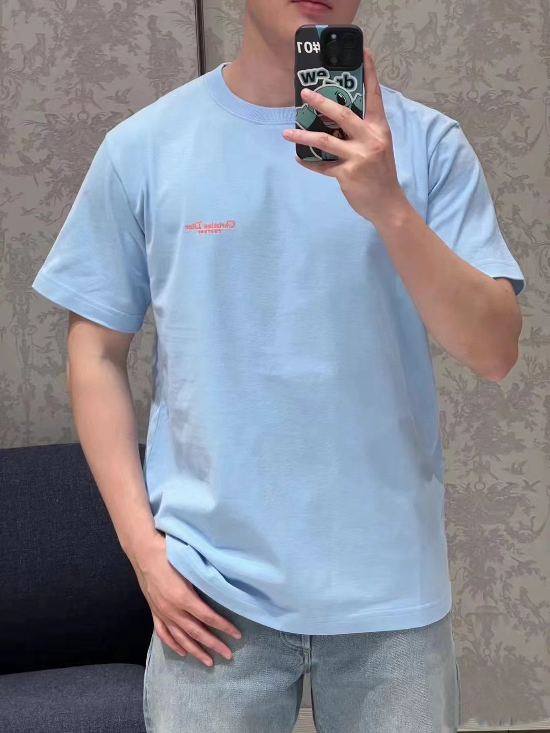 D1OR  刺繍レタリング Tシャツ【 50％割引+送料無料】