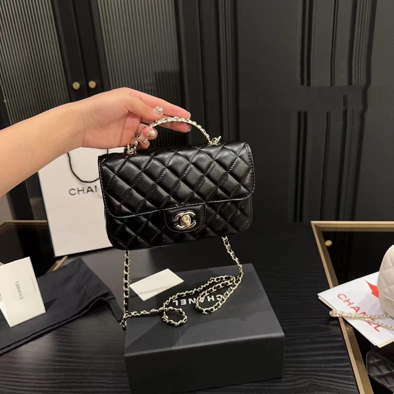 CHANE1 ラインストーンハンドルチェーンバッグ【50％割引+送料無料】hh