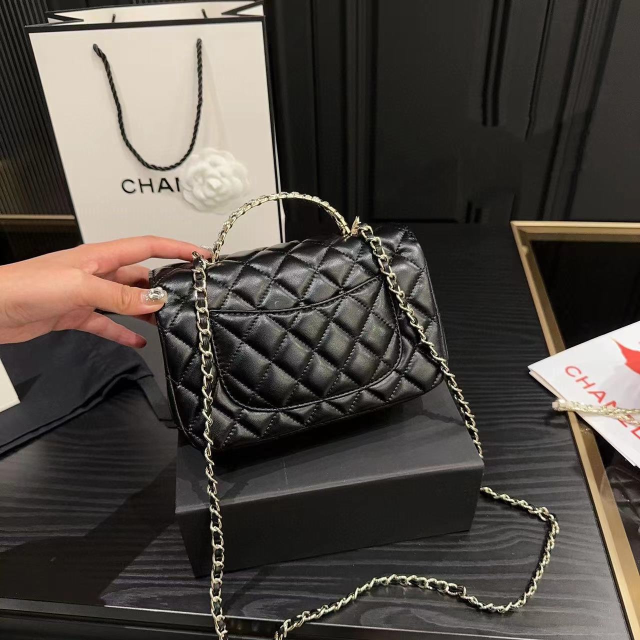 CHANE1 ラインストーンハンドルチェーンバッグ【50％割引+送料無料】hh