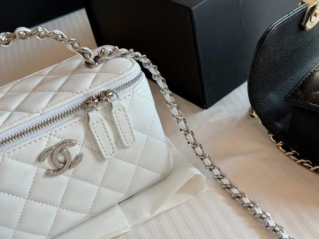 CHANE1  チェーンハンドバッグ【50％割引+送料無料】