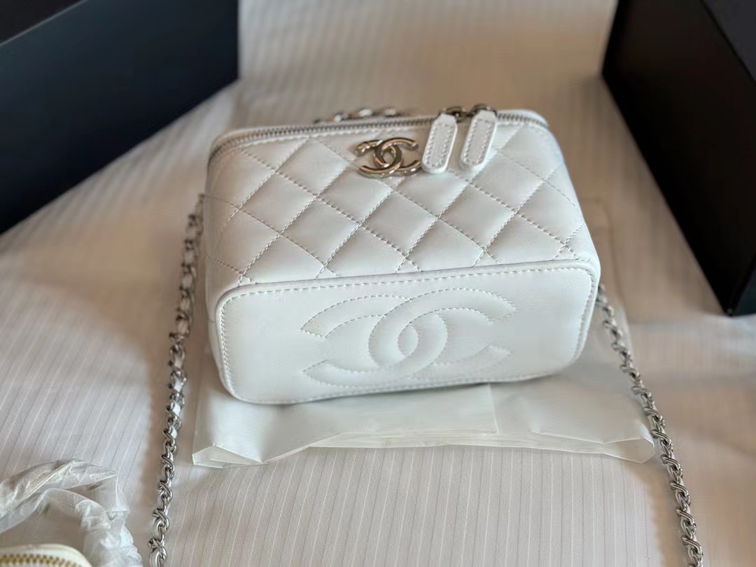 CHANE1  チェーンハンドバッグ【50％割引+送料無料】