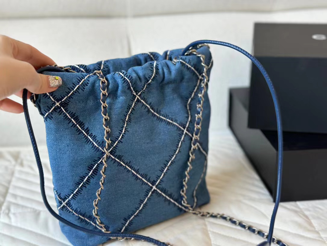 CHANE1 デニムチェーンスモールショッピングバッグ【50％割引+送料無料】