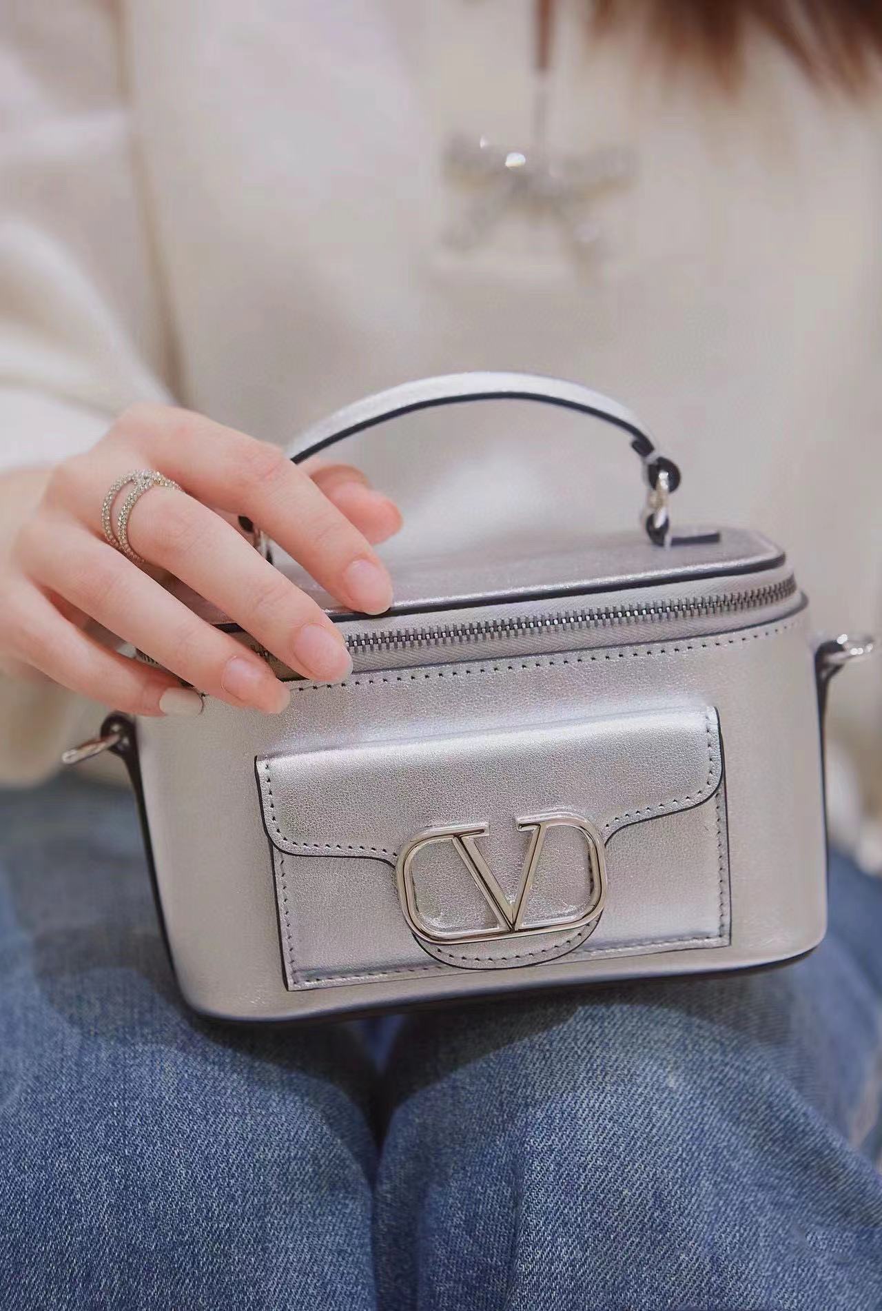 VALENTIN0  ハンドルバッグ【50％割引+送料無料】