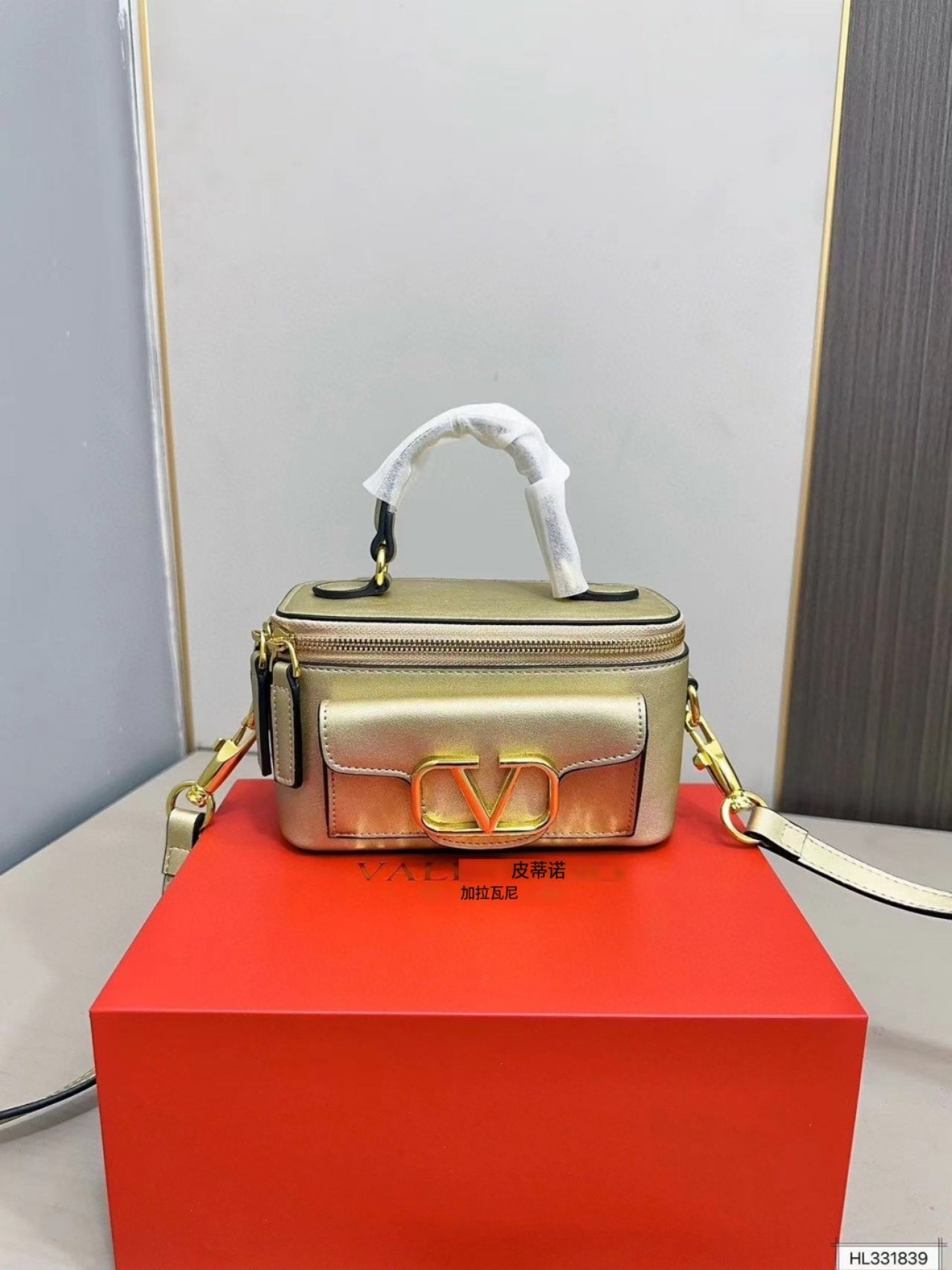 VALENTIN0  ハンドルバッグ【50％割引+送料無料】