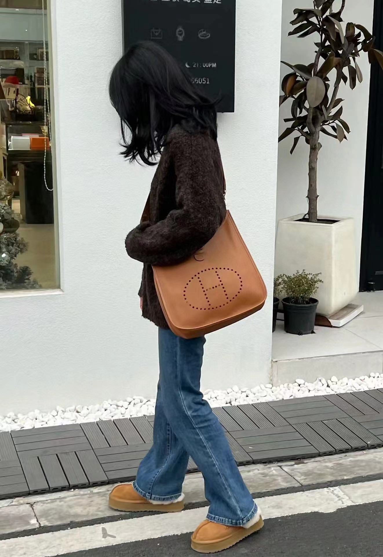 HEREM5  evelyne クロスボディバッグ【50％割引+送料無料】