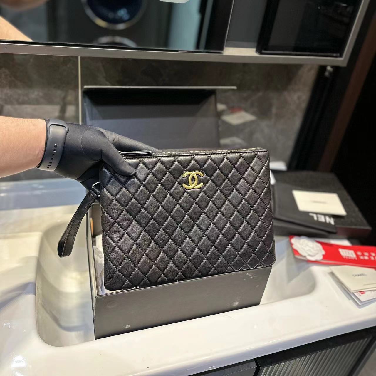 CHNE1 シープスキン クラッチ【50％割引+送料無料】