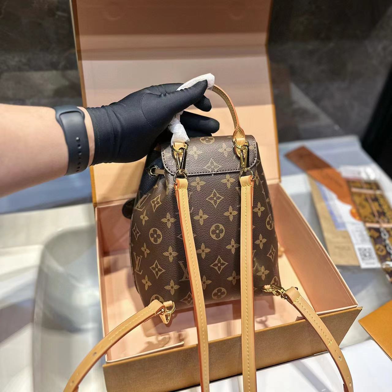 LV 老眼ダブルバックパック【50％割引+送料無料】