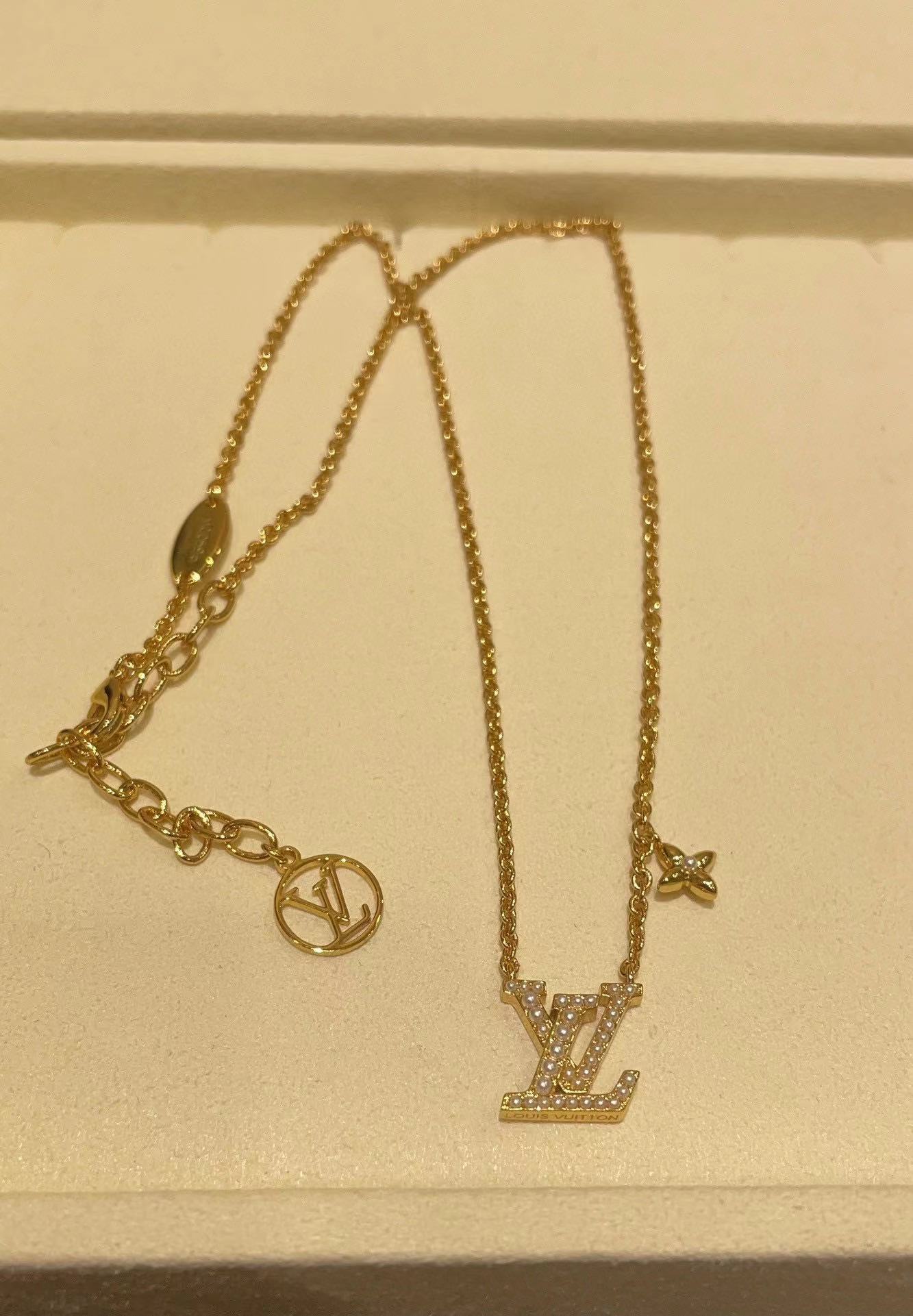 LV パール イヤリング+ネックレス 2点セット【50％割引+送料無料】