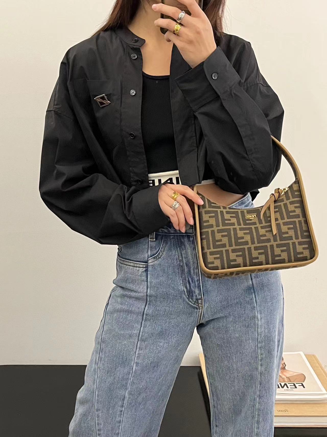 FEND1 FF 老眼ハンドバッグ【50％割引+送料無料】