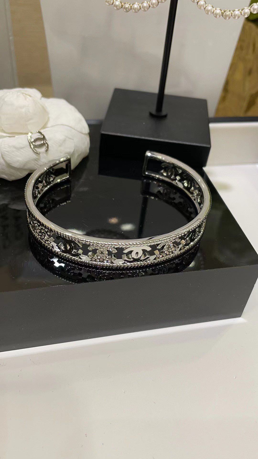 CHANE1 ダブルC ダイヤモンド ブレスレット【50％割引+送料無料】