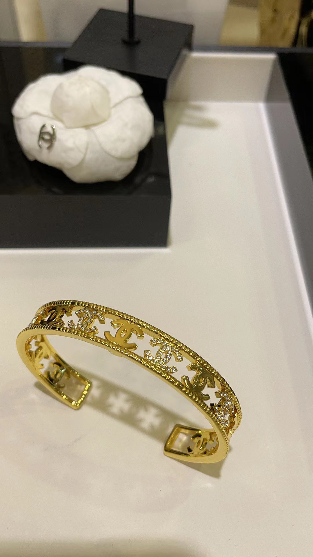 CHANE1 ダブルC ダイヤモンド ブレスレット【50％割引+送料無料】