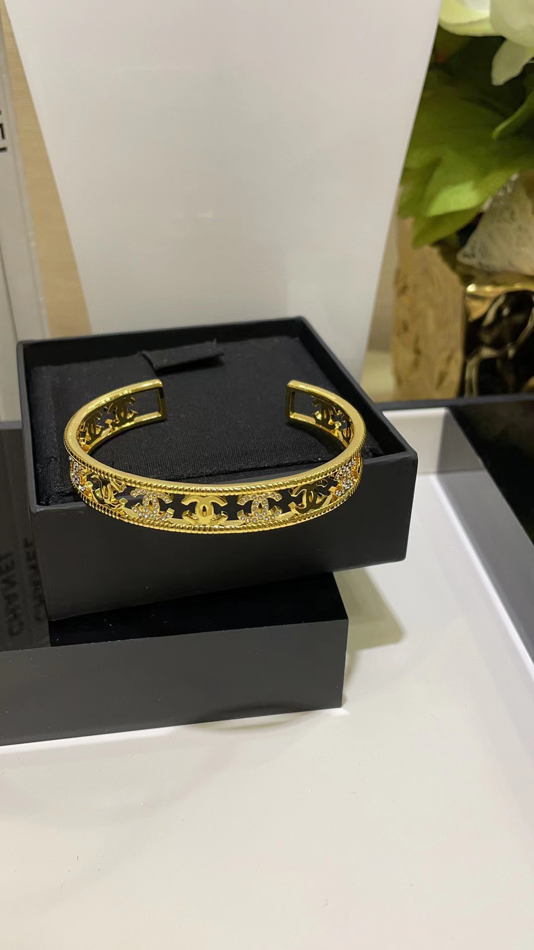 CHANE1 ダブルC ダイヤモンド ブレスレット【50％割引+送料無料】