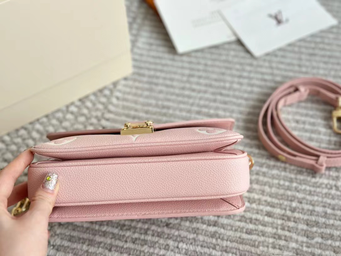 LV  チェーンショルダー クロスボディバッグ【50％割引+送料無料】