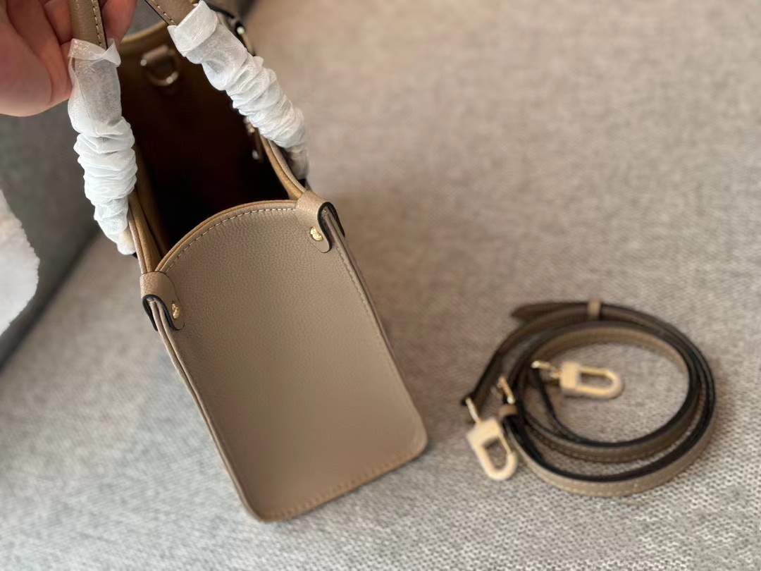 Lv  onthego ショッピングバッグ【50％割引+送料無料】