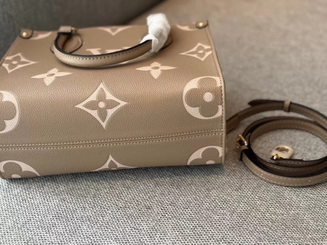 Lv  onthego ショッピングバッグ【50％割引+送料無料】