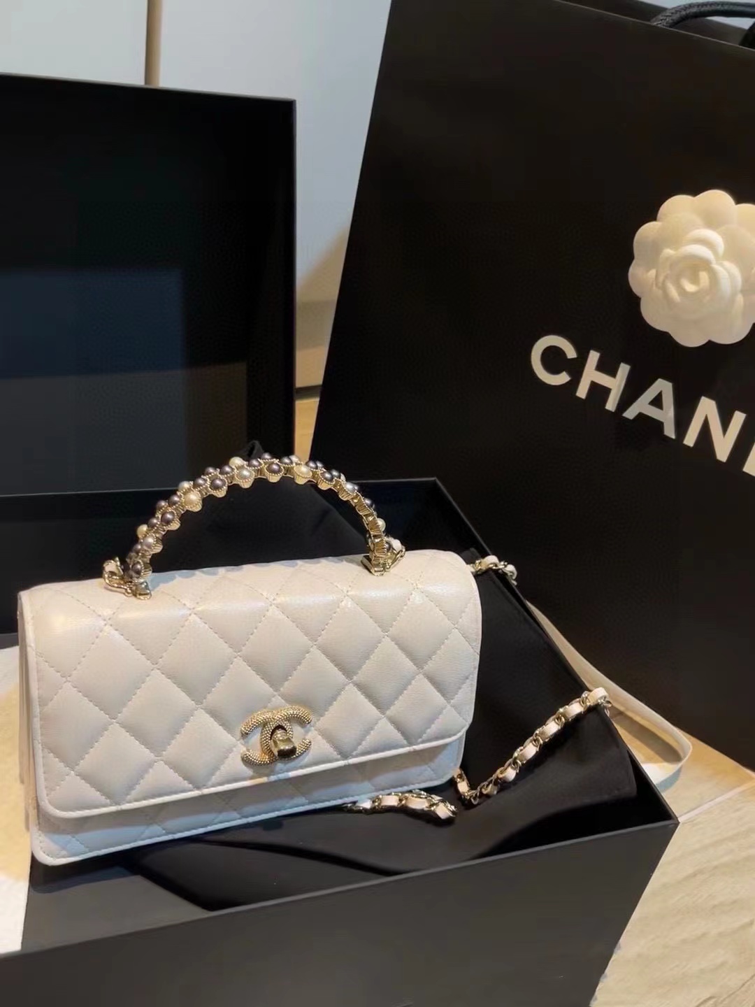 CHANE1 パールハンドルハンドチェーンバッグ【50％割引+送料無料】