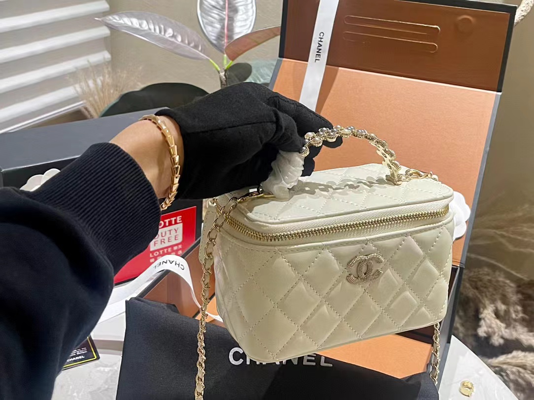 CHANE1 カメリアハンドチェーンバッグ【50％割引+送料無料】