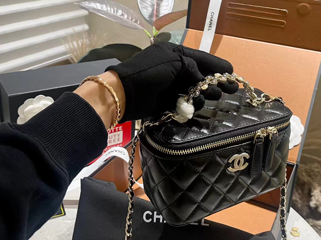 CHANE1 カメリアハンドチェーンバッグ【50％割引+送料無料】