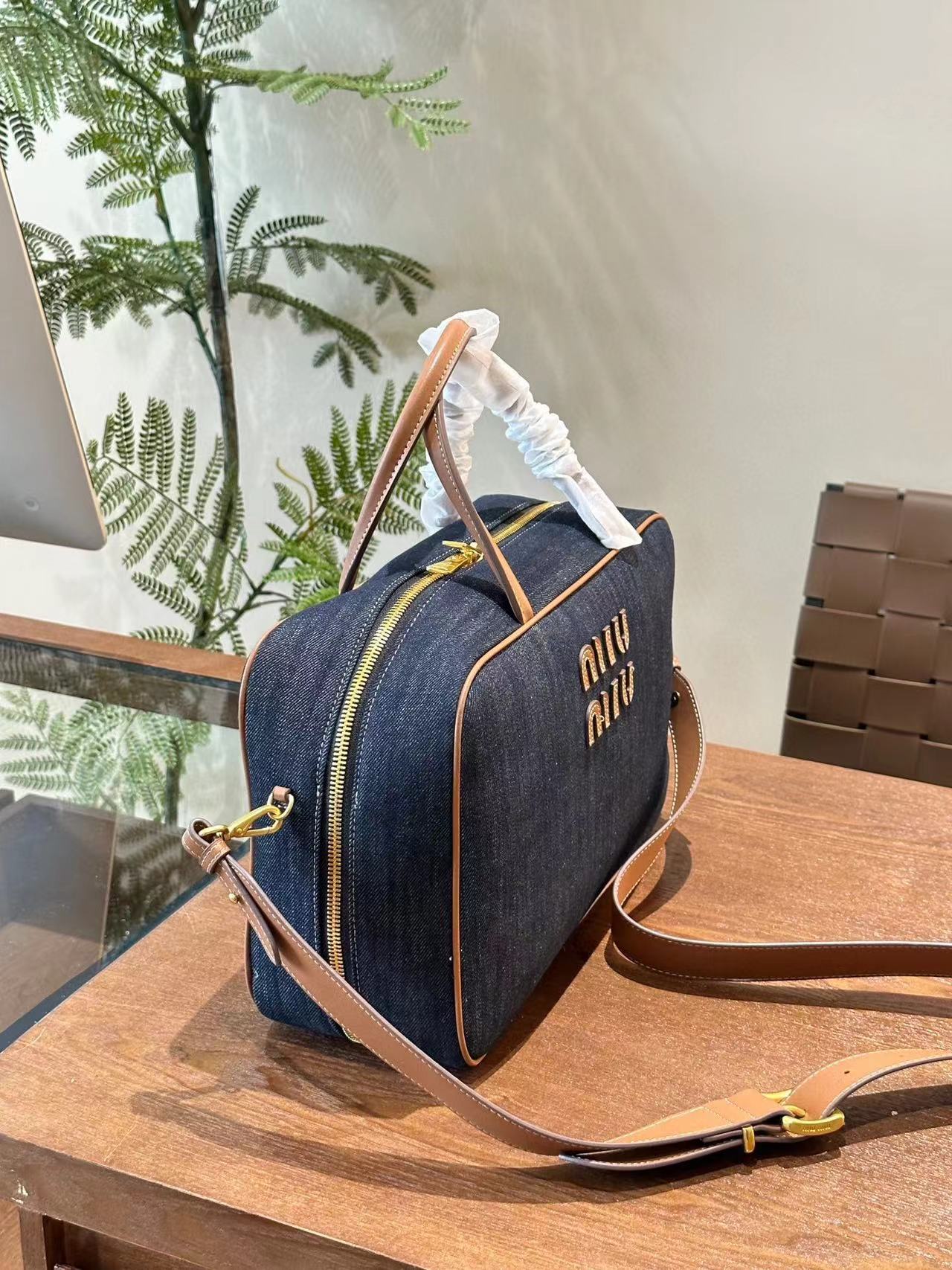 M1UM1U  デニムハンドバッグ 【50％割引+送料無料】