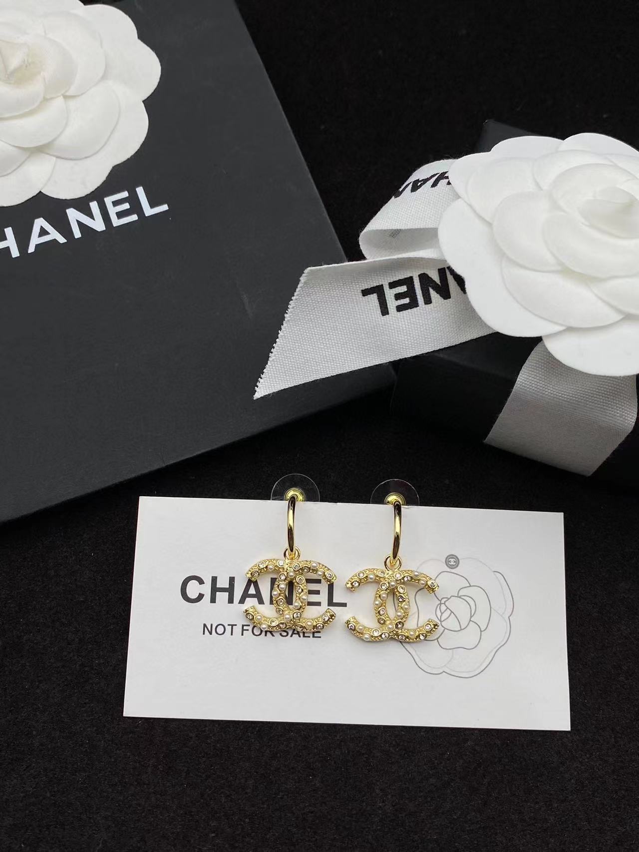 CHANE1 ダブルCニードルパールイヤリング【 50％割引+送料無料】