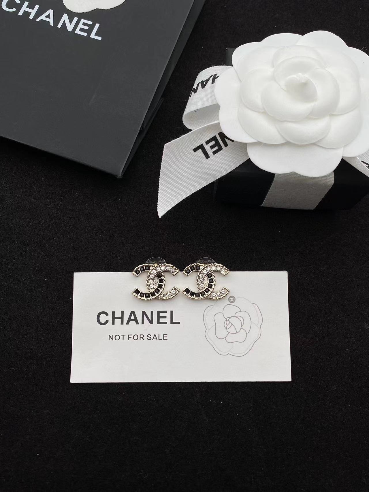 CHANE1 ダブルC スクエア ダイヤモンド ピアス【 50％割引+送料無料】