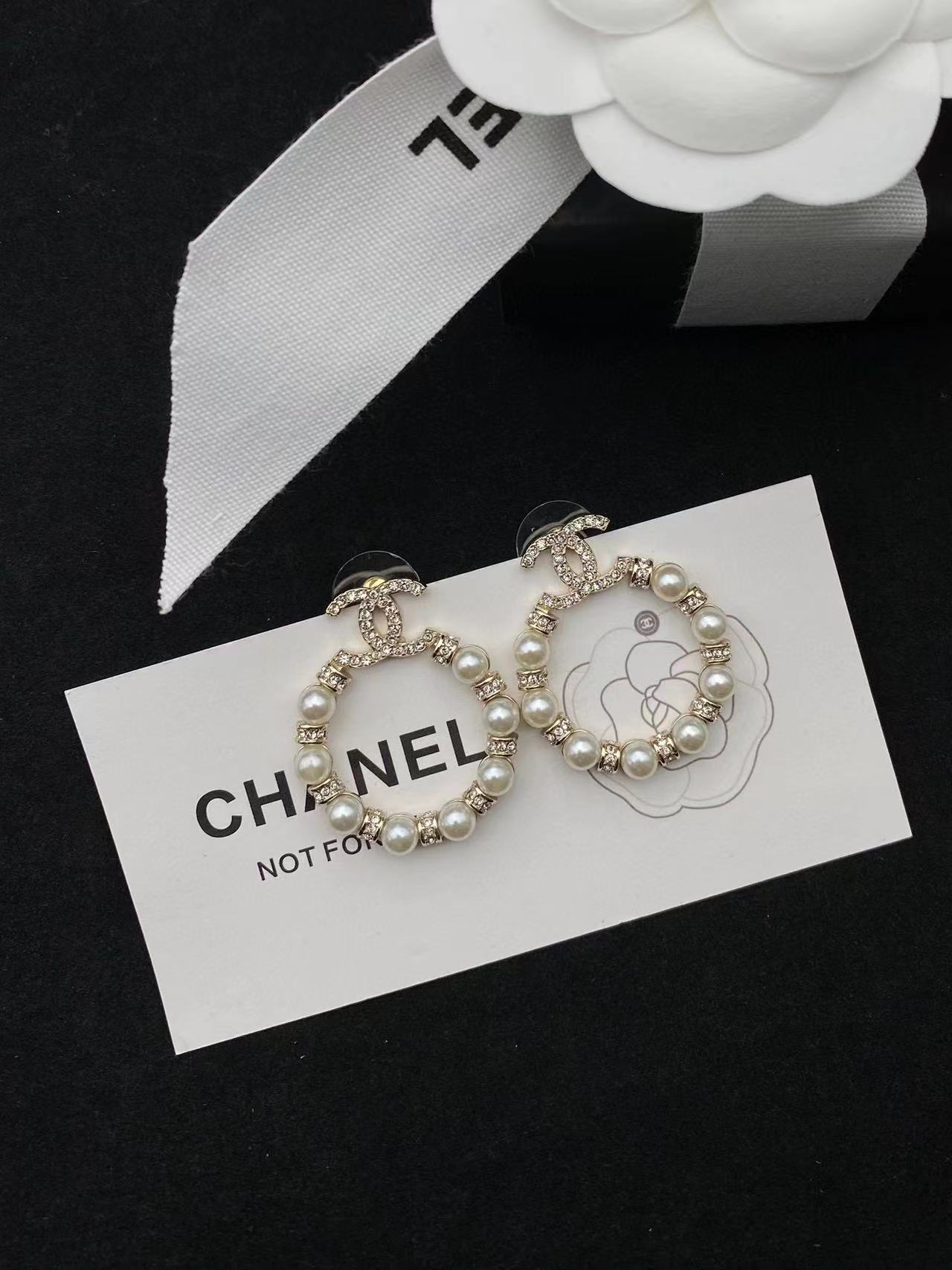 CHANE1 ダブル C サークル パール スタッド ピアス【 50％割引+送料無料】