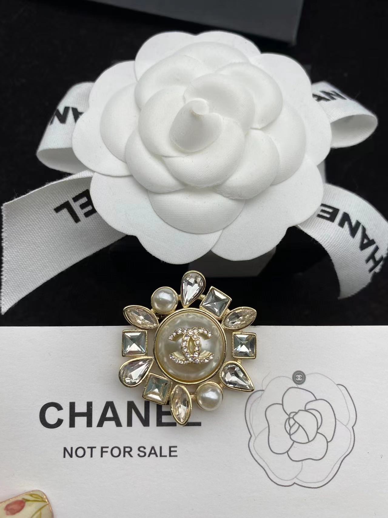 CHANE1 パールイヤリング+ブローチ 2点セット【 50％割引+送料無料】