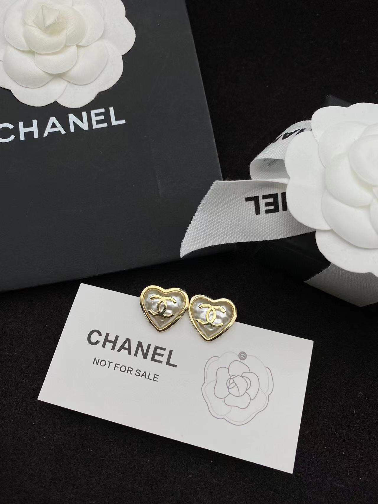 CHANE1 ハート ダブルC ピアス【 50％割引+送料無料】