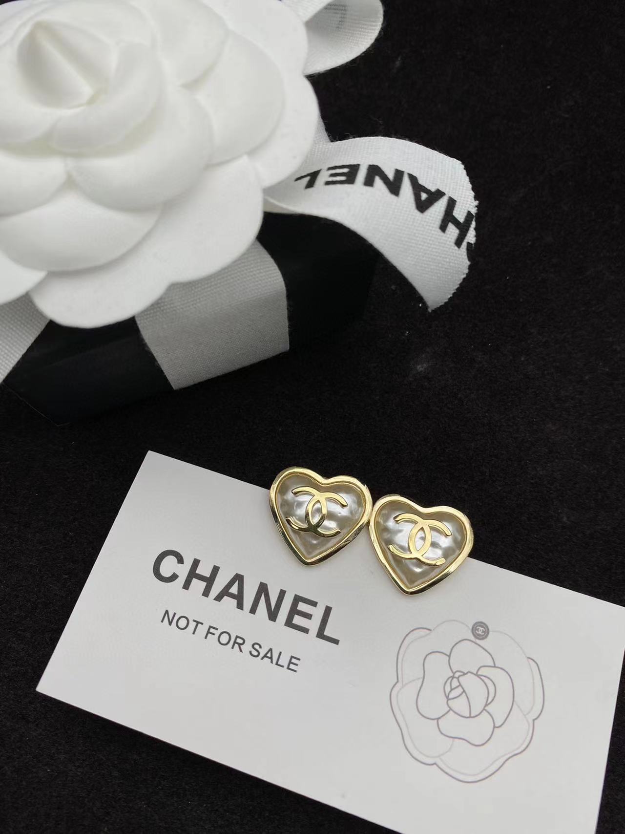 CHANE1 ハート ダブルC ピアス【 50％割引+送料無料】