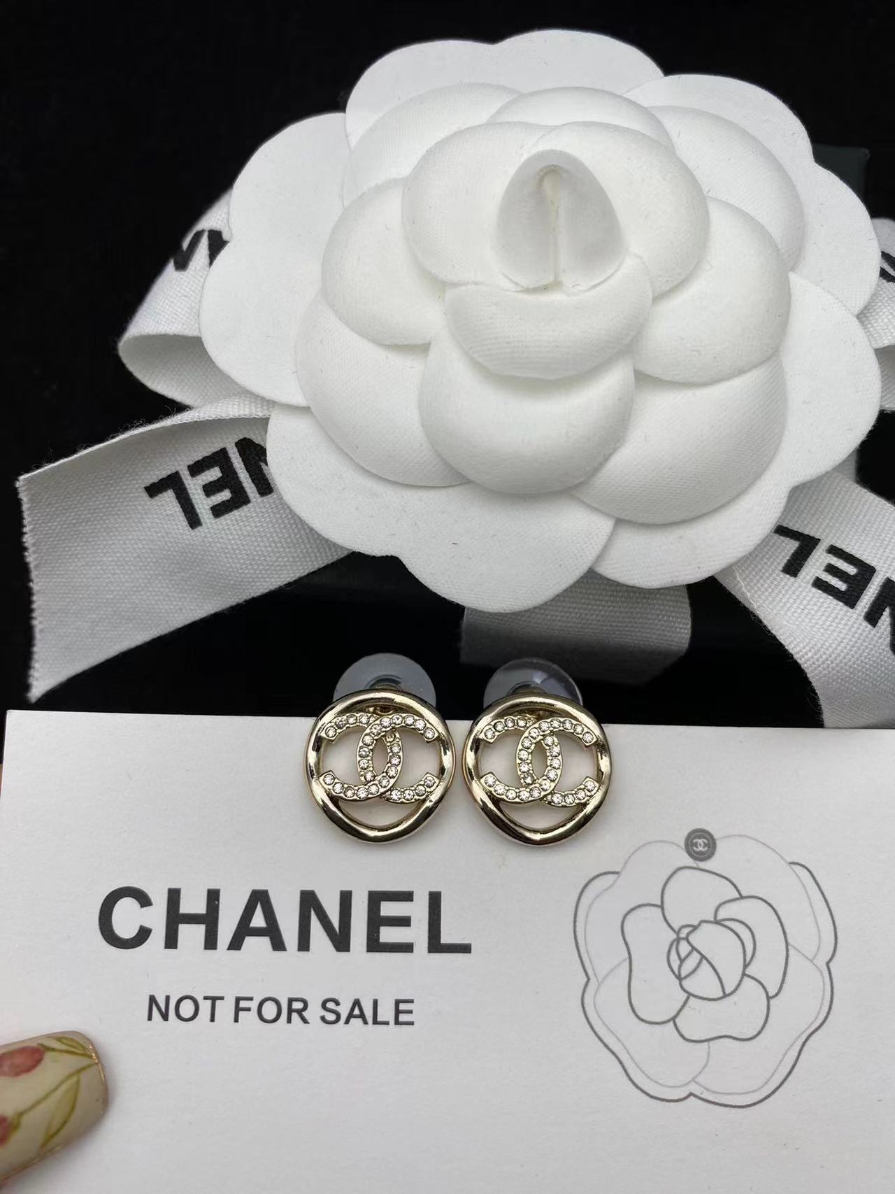 CHANE1 CC ウェーブ サークル スタッド ピアス【 50％割引+送料無料】