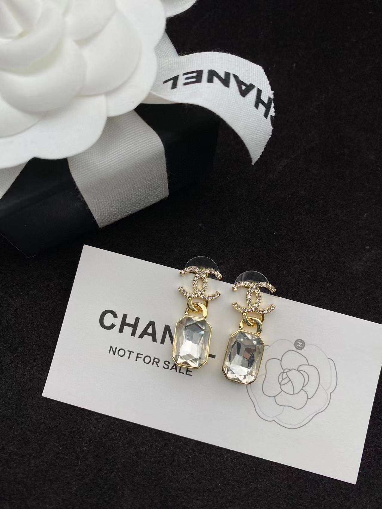 CHANE1 スクエア CC ピアス【 50％割引+送料無料】