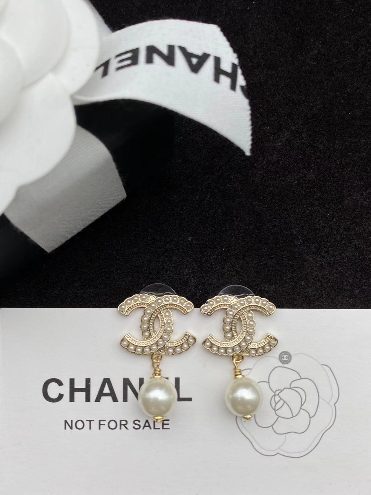 CHANE1 パール ダブル C スタッド ピアス【 50％割引+送料無料】