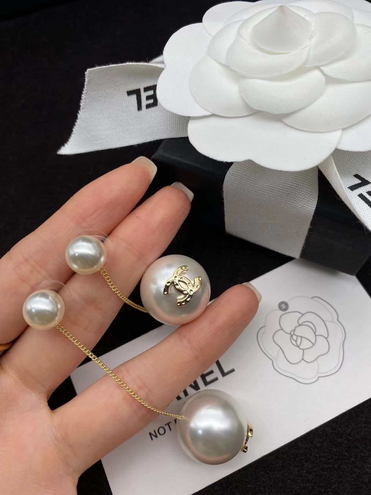 CHANE1 パールスタッドピアス【 50％割引+送料無料】