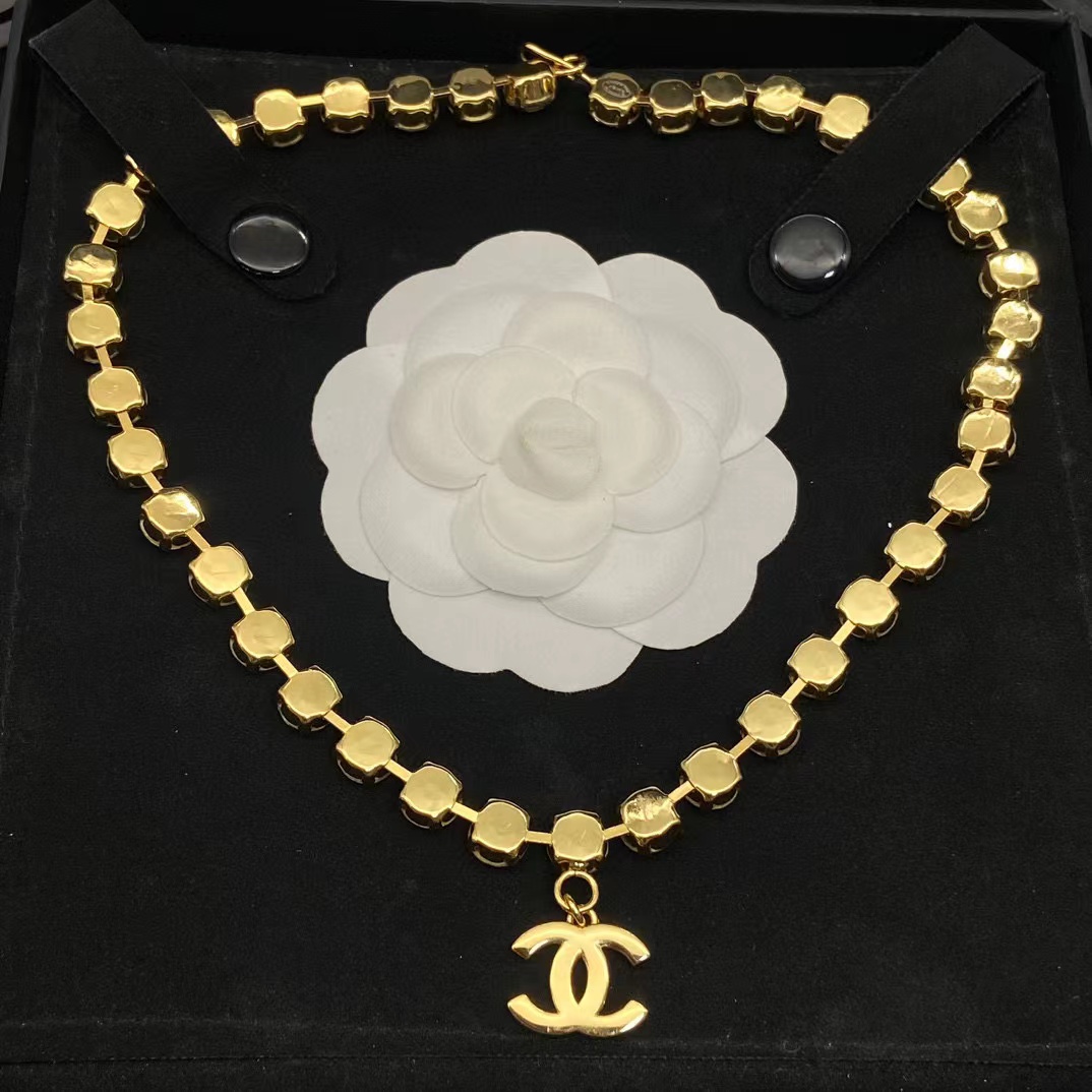 CHANE1 ラウンド ダイヤモンド ダブル C ネックレス【 50％割引+送料無料】