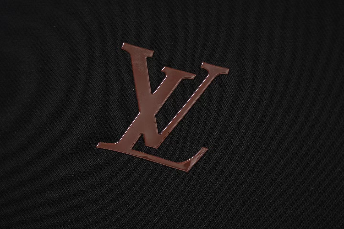 LV シンプルロゴ メンズ Tシャツ【 50％割引+送料無料】