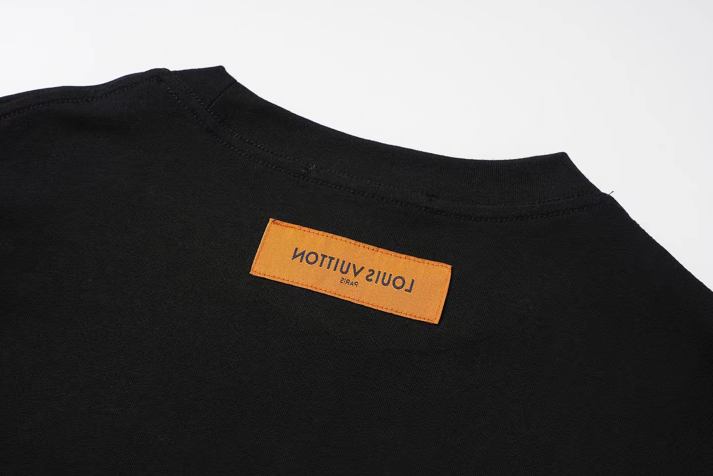 LV シンプルロゴ メンズ Tシャツ【 50％割引+送料無料】